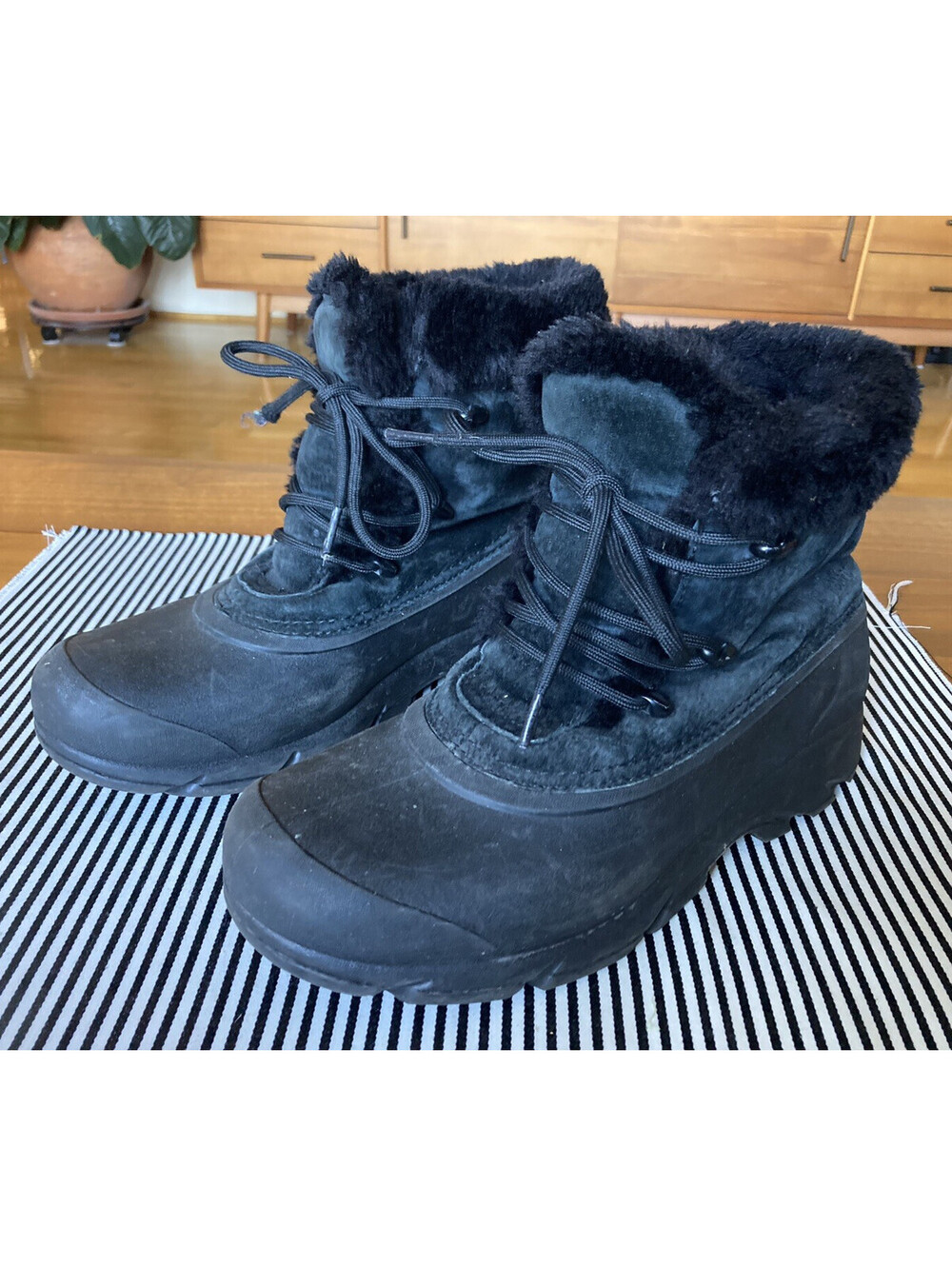 SOREL Womens Snow Angel Black Snow Boots Size 9.5